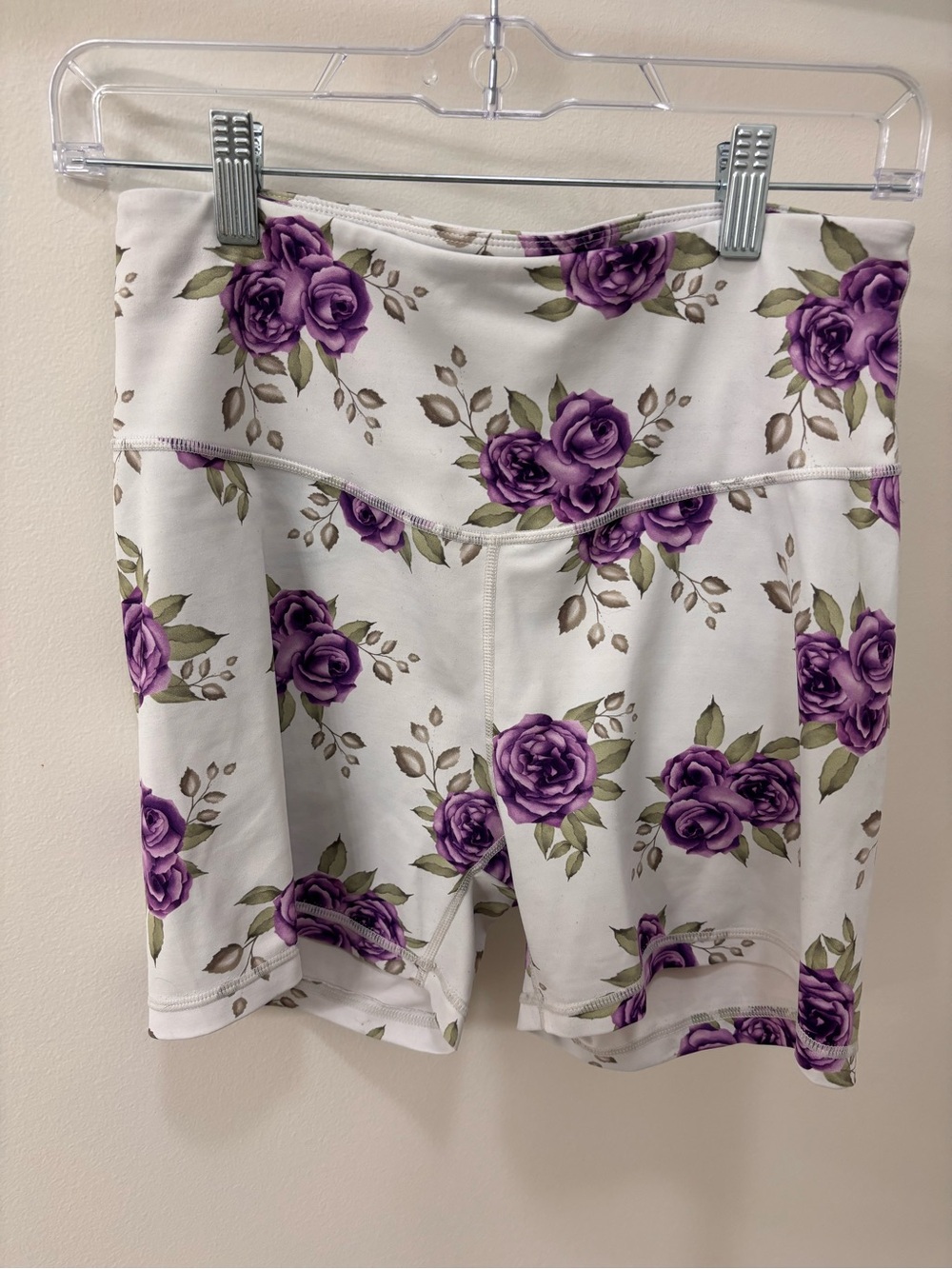 Fitbooty V Back Shorts - Purple Flowers
